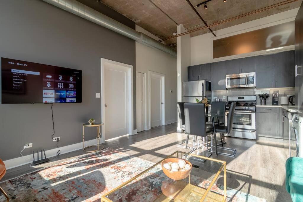 Spacious 2Br Vacation Rental With City View, Optional Parking And Gym Near Mccormick Place & Downtown Chicago Attractions Экстерьер фото